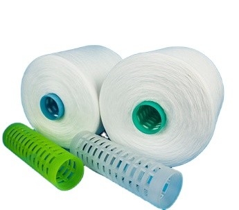 S Twist 100% Ring Spun Polyester Yarn 30/2 40/2 60/2 Необработанная белая пряжа