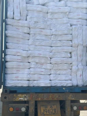 Горячая продажа сырой белой 40/2 30/2 50/2 100% полиэстерная швейная пряжа